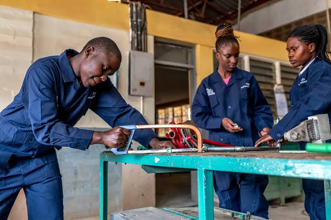 IFC Announces New Landmark Investments to Support Smaller Businesses and Advance Job Creation at 2025 Africa Financial Summit